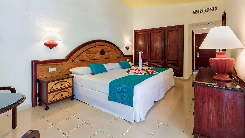 Playabachata Maggiolo Hotel