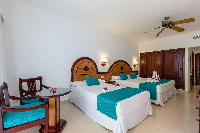 Playabachata Maggiolo Hotel
